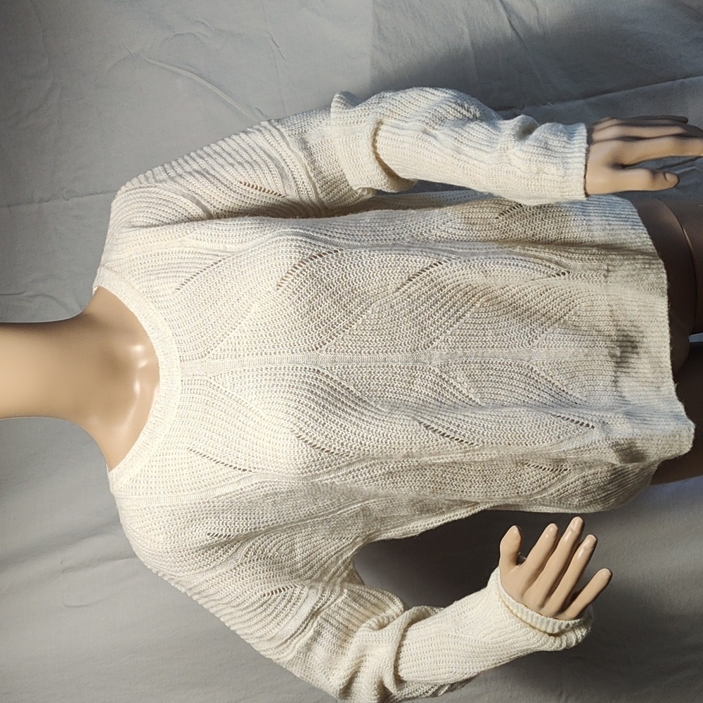 Anthropologie pullover cream knit sweater, size small